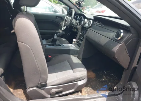 2007 Ford Mustang V6 Deluxe/V6 Premium from USA, damaged, VIN 1ZVFT80N375329801